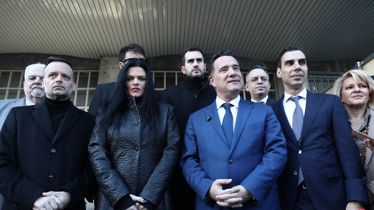 ΔΑΝΑΗ ΔΑΥΛΟΠΟΥΛΟΥ