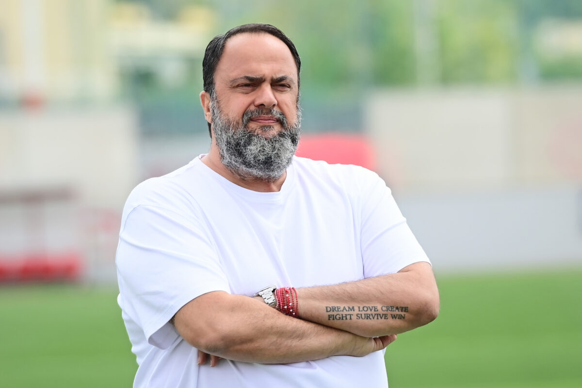 Ο Στιβ Κούπερ αποθέωσε τον Βαγγέλη Μαρινάκη: «Είναι νικητής, δεν έκανε παρεμβάσεις στα αγωνιστικά»