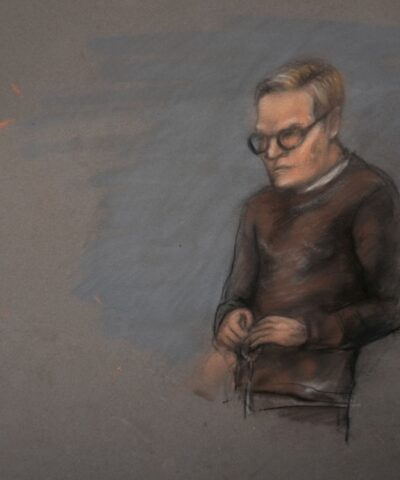 Σκίτσο του Μάριους Μποργκ Χόιμπι από το δικαστήριο