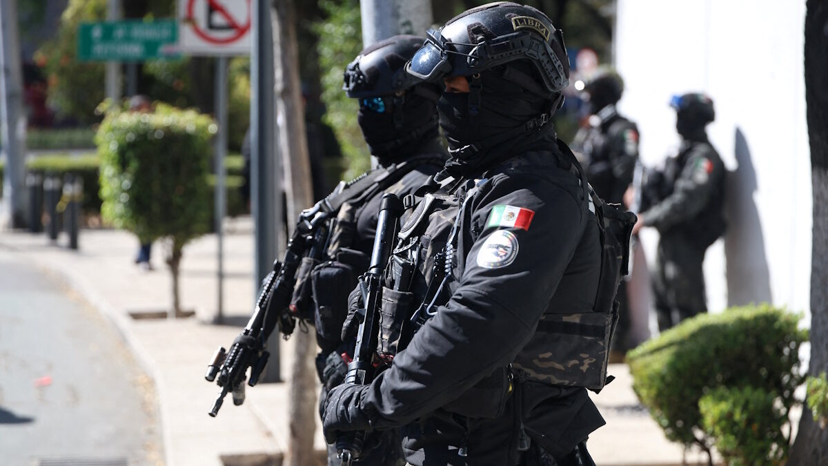 Μέλη της Εθνικής Μονάδας Επιχειρήσεων (UNO) του Μεξικού