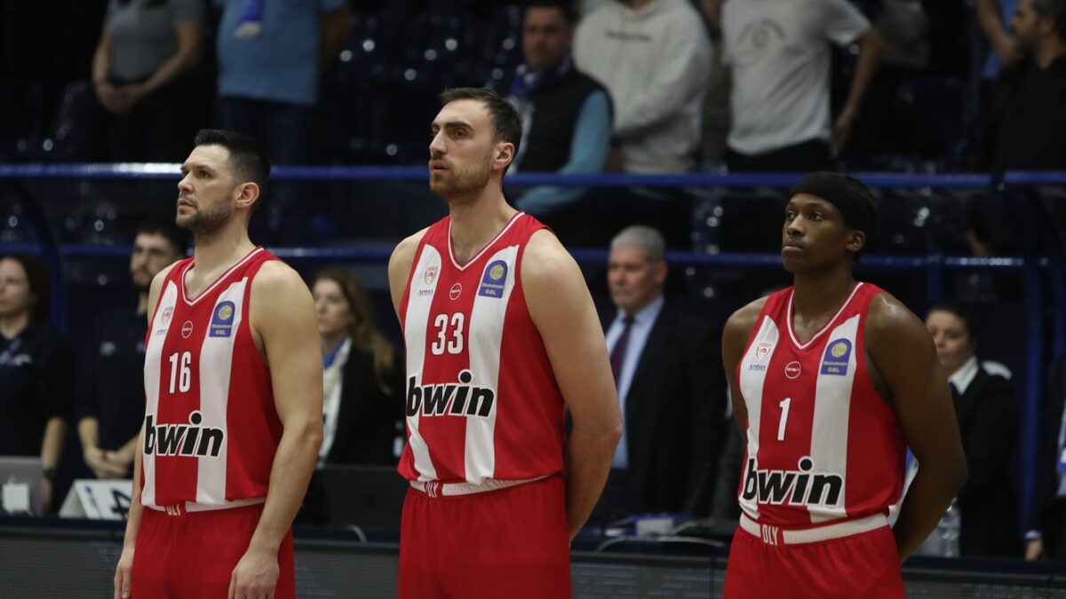 Ο Μιλουτίνοφ