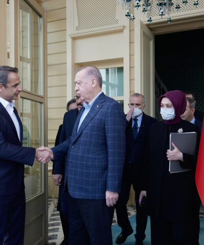 Στιγμιότυπο από τη συνάντηση του πρωθυπουργού, Κυριάκου Μητσοτάκη με τον πρόεδρο της Τουρκίας, Ρετζέπ Ταγίπ Ερντογάν στην Κωνσταντινούπολη τον Μάρτιο του 2022.
(ΔΗΜΗΤΡΗΣ ΠΑΠΑΜΗΤΣΟΣ