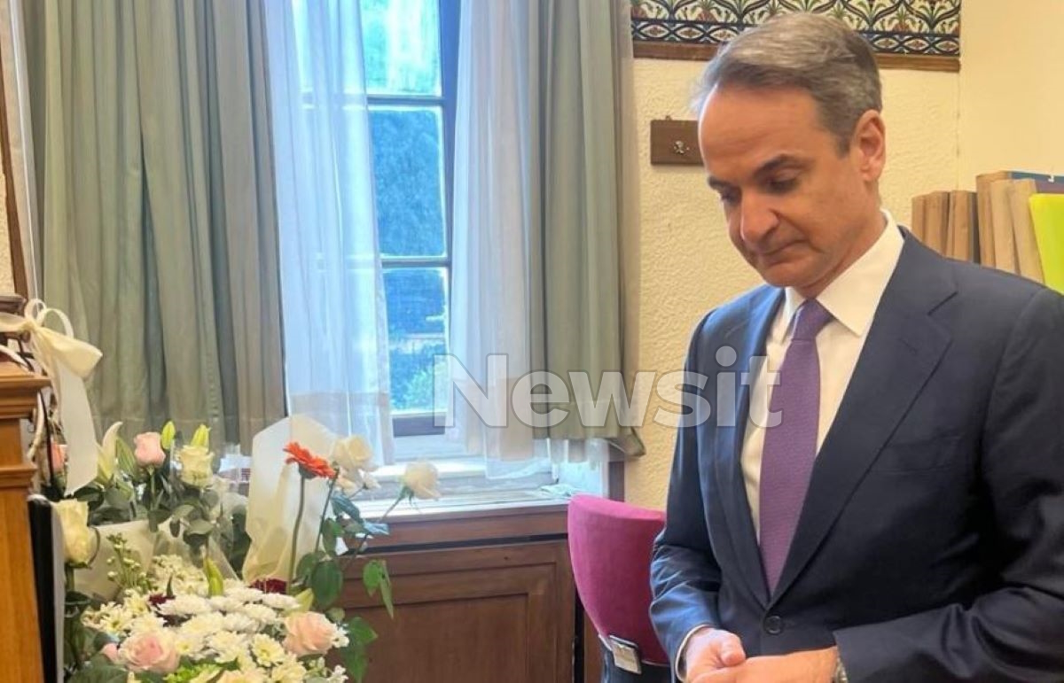 Ο Κυριάκος Μητσοτάκης στην αίθουσα των κοινοβουλευτικών συντακτών στη Βουλή