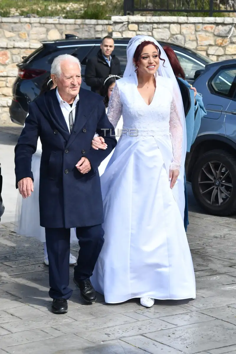 Μπάγια Αντωνοπούλου