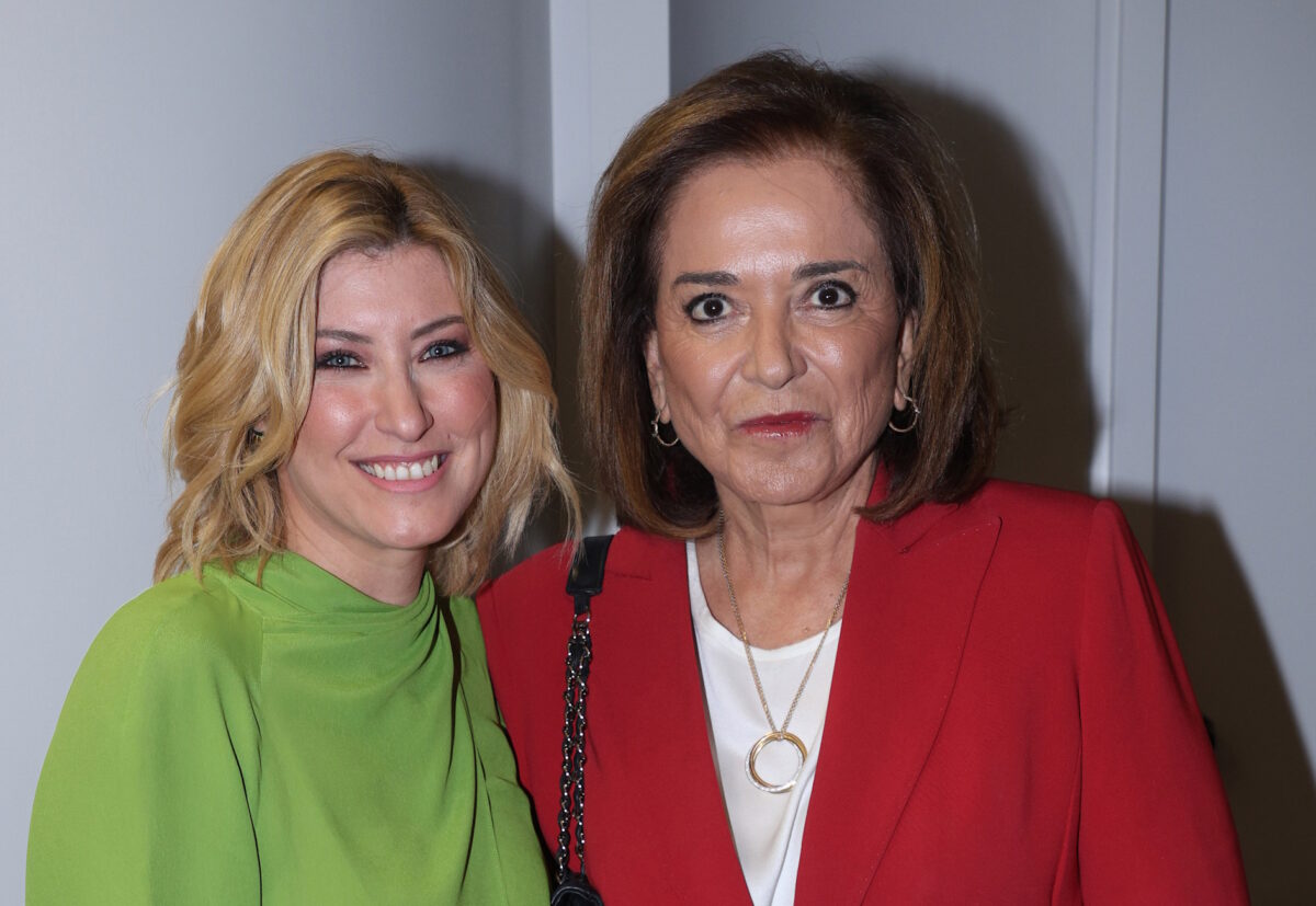 Σία Κοσιώνη και Ντόρα Μπακογιάννη