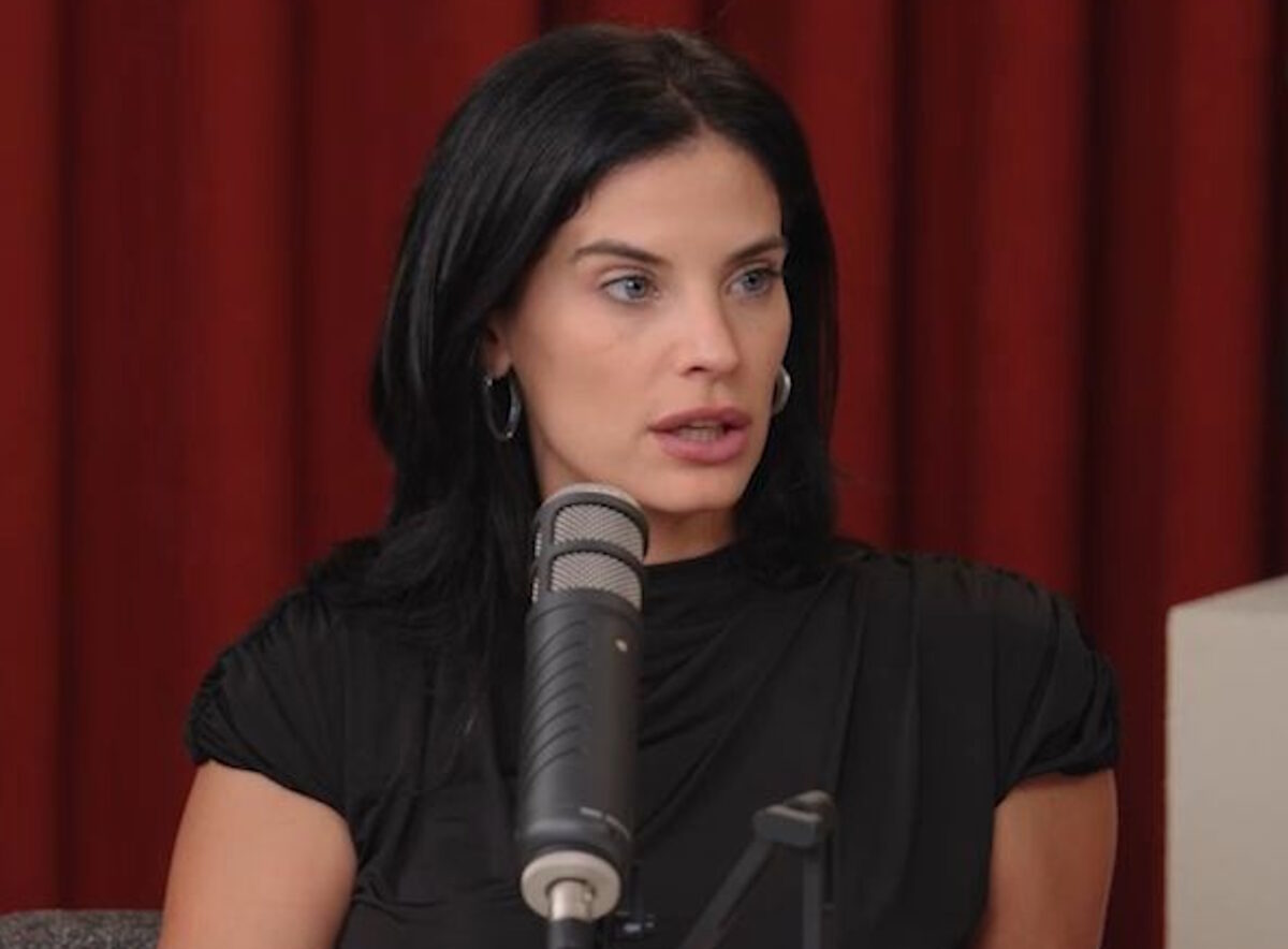 Η Χριστίνα Μπόμπα στο podcast που παρουσιάζει