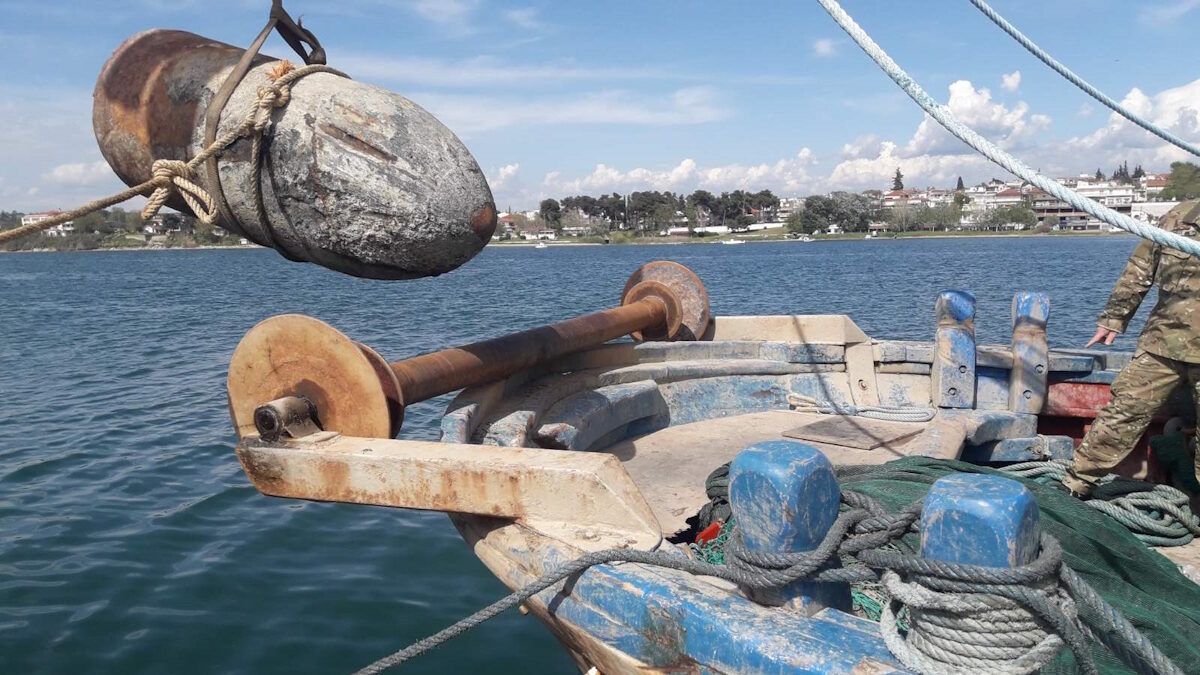 Εξουδετέρωση νάρκης στη θάλασσα