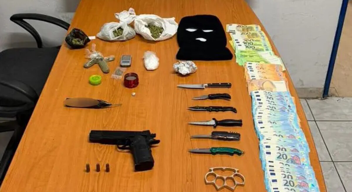 Ευρήματα μετά τις οκτώ συλλήψεις για συμπλοκή με τρεις τραυματίες στα Κάτω Πατήσια