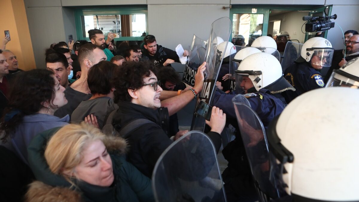 Νικαια επεισόδια