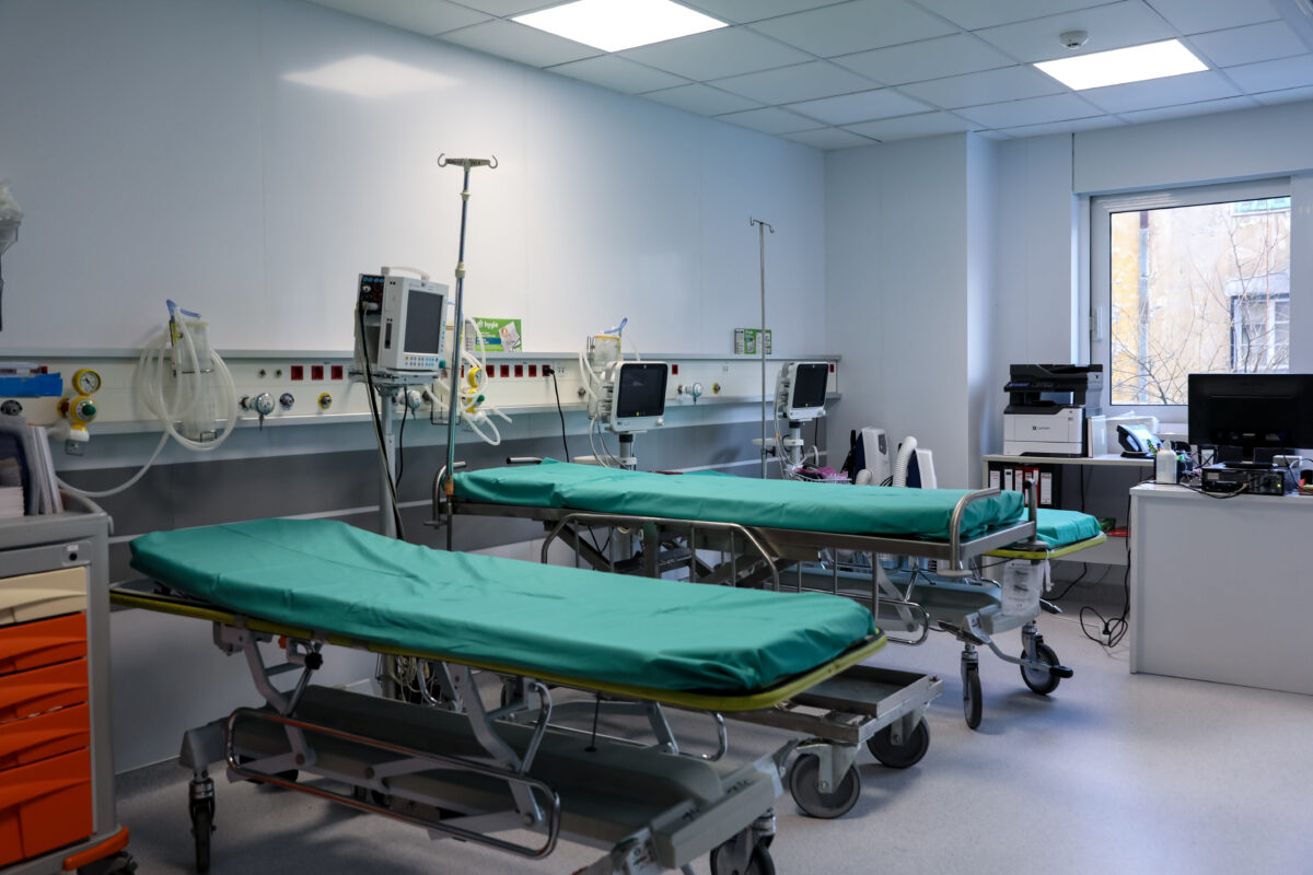 κρεβάτια νοσοκομείου