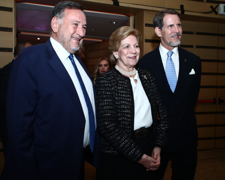 ΦΩΤΟ ΑΡΓΥΡΩ ΑΝΑΣΤΑΣΙΟΥ