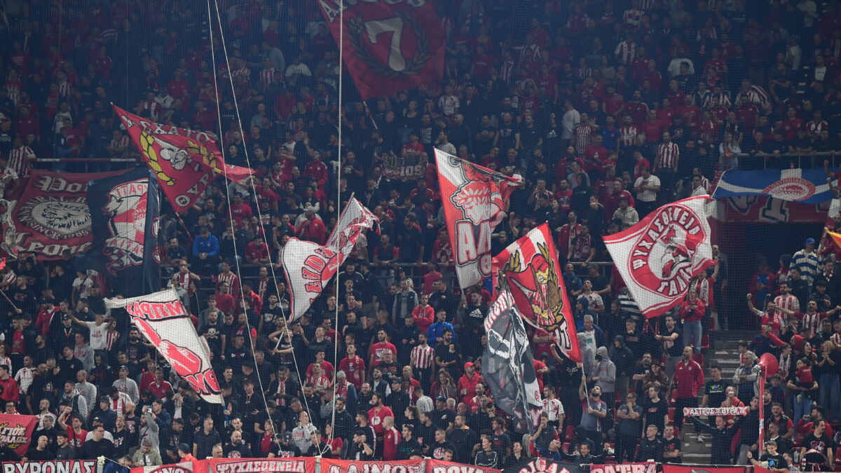 Οι οπαδοί του Ολυμπιακού