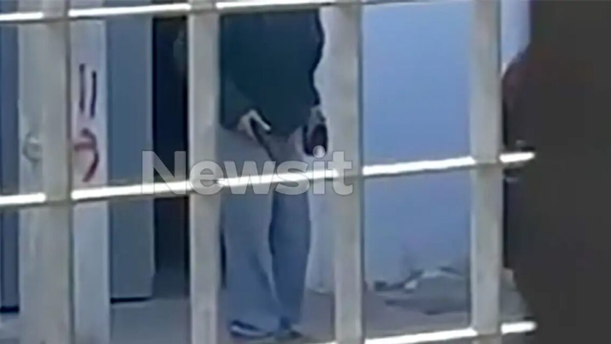 Ρέντη: Συνελήφθη ο 84χρονος που απείλησε με πιστόλι τους μαθητές του Γυμνασίου