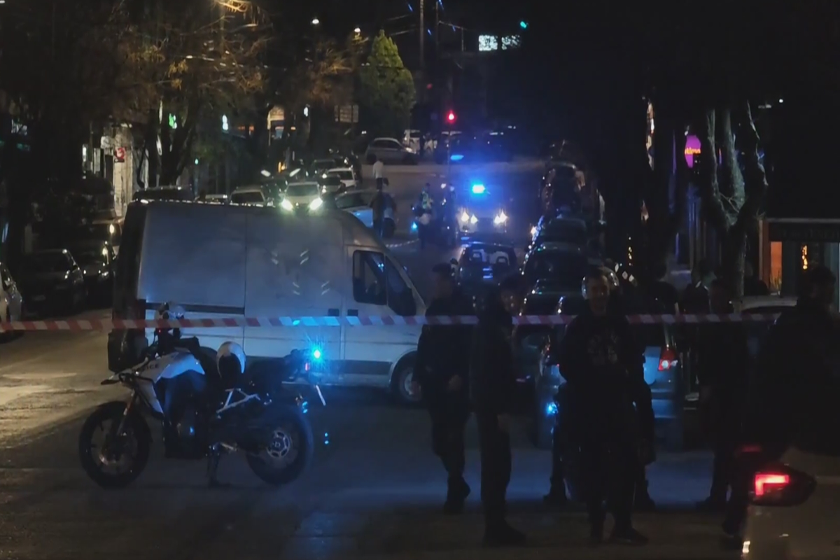 Συναγερμός στο Παγκράτι για ύποπτο αντικείμενο έξω από τράπεζα