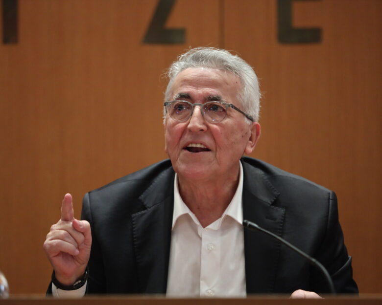 Γιάννης Παναγόπουλος