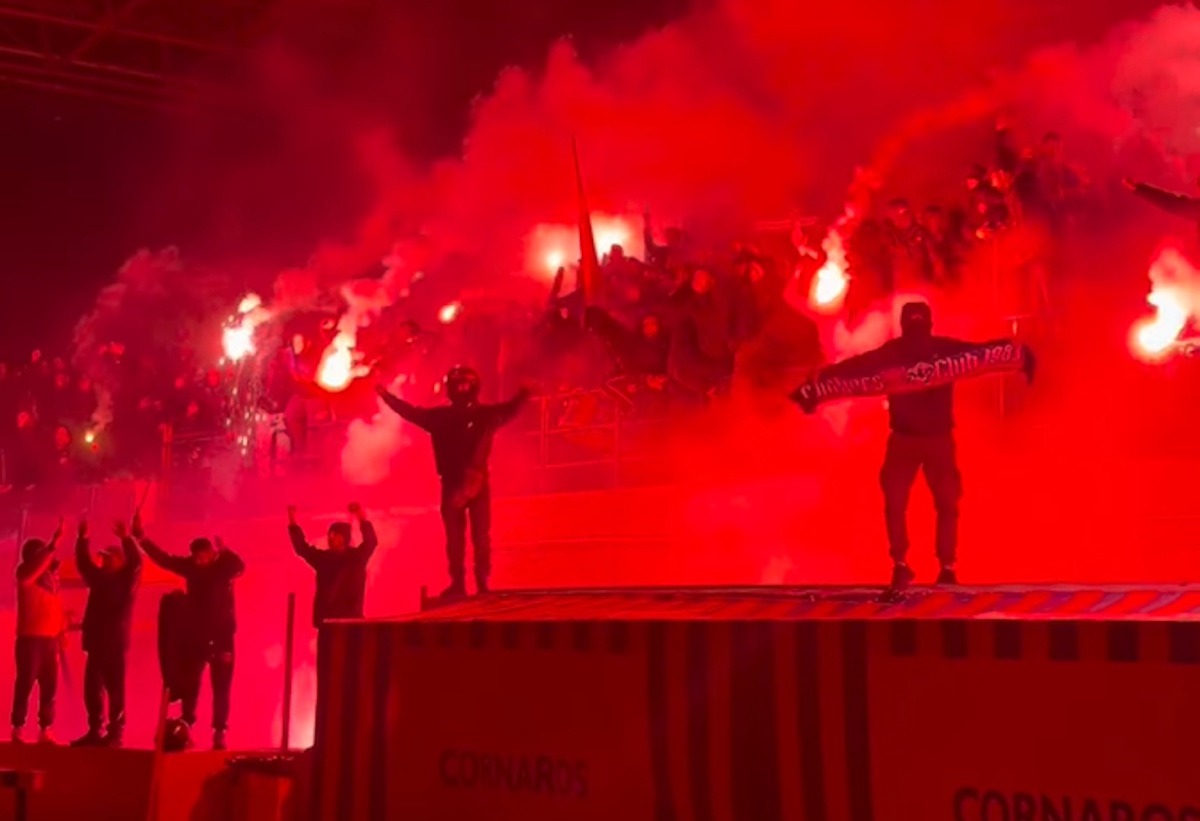 Πανιώνιος: Αποθεωτική υποδοχή για τους ποδοσφαιριστές μετά τη νίκη στην Καλαμάτα