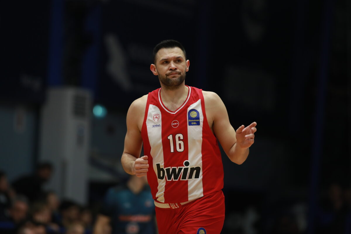 Ο Κώστας Παπανικολάου