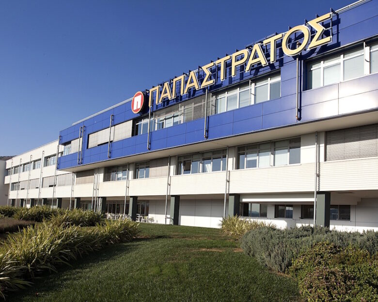 Παπαστράτος