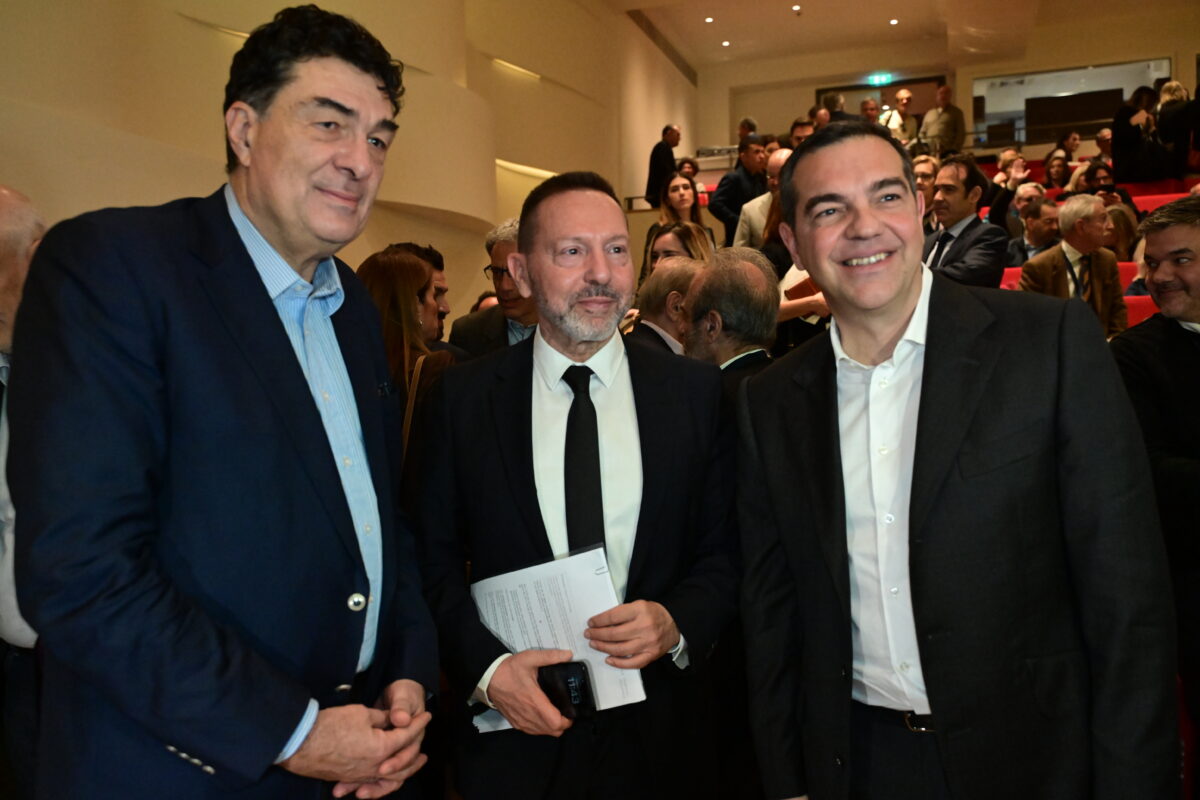 Στουρνάρας και Τσίπρας