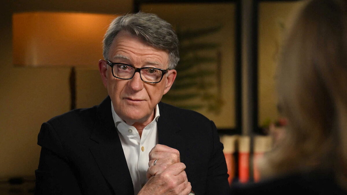 Ο Πίτερ Μάντελσον, πρώην πρέσβης της Βρετανίας στις ΗΠΑ