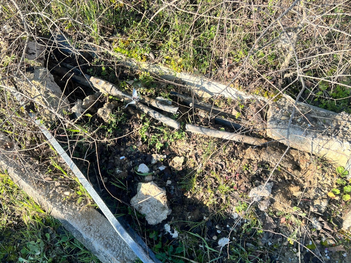 Κομμένα καλώδια