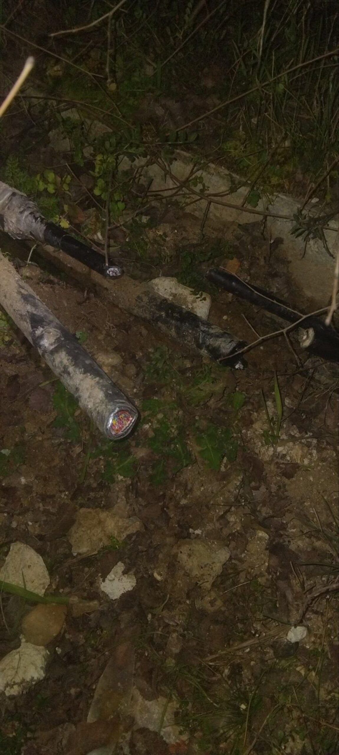 Κομμένα καλώδια