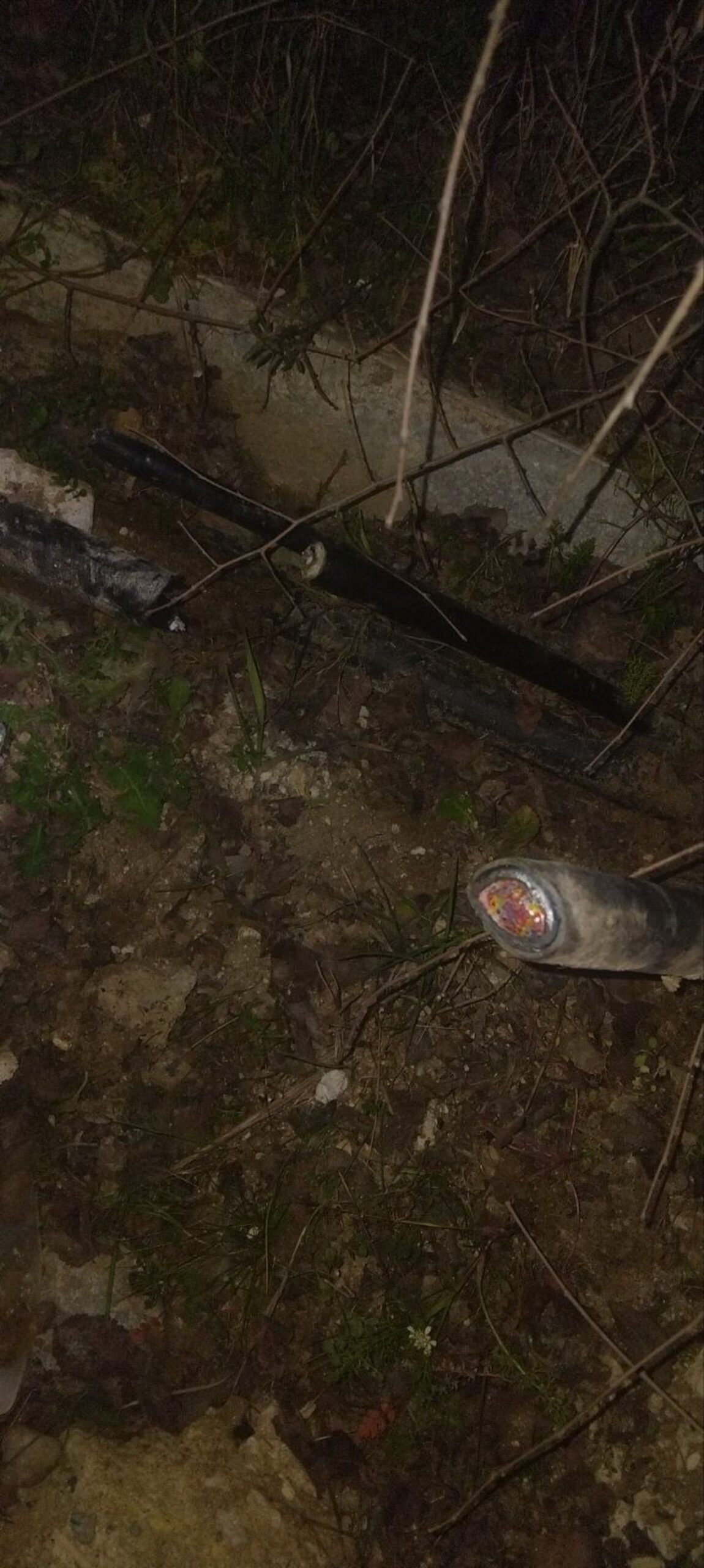 Κομμένα καλώδια