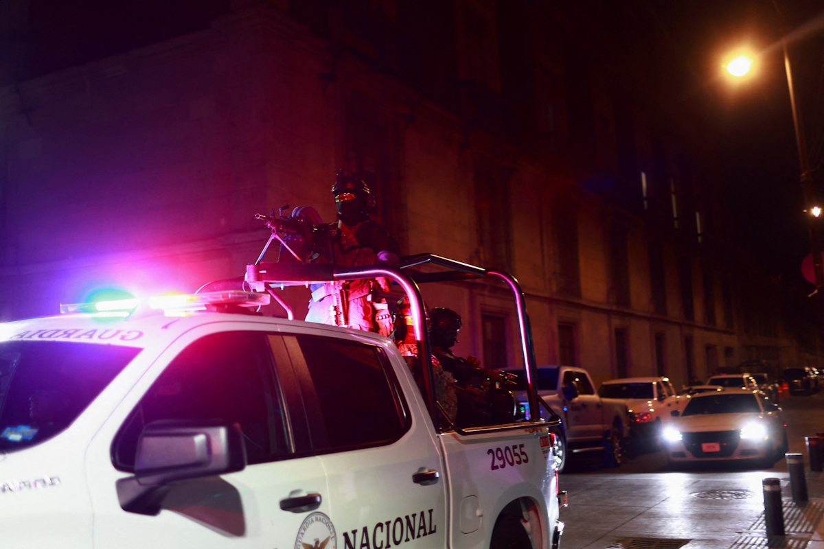 Αστυνομία του Μεξικού μετά τη δολοφονία του «Ελ Μέντσο»