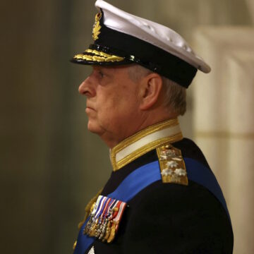 Ο έκπτωτος πρίγκιπας Άντριου της Βρετανίας