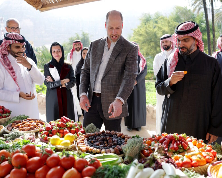 Ο πρίγκιπας Γουίλιαμ στην όαση Αλούλα της Σαουδικής Αραβίας