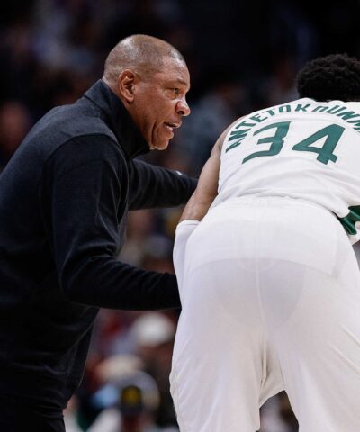 Ο Ντοκ Ρίβερς με τον Γιάννη Αντετοκούνμπο