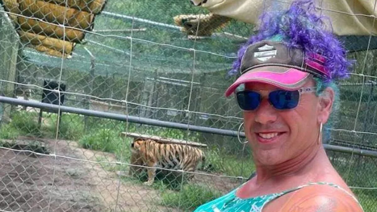 Ο 56χρονος Ρόμπερτ Ντόργκαν χρησιμοποιούσε επίσης το όνομα Ρομπέρτα Εσπόζιτο