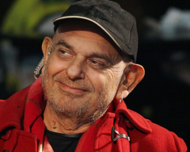 Σάκης Μπουλάς