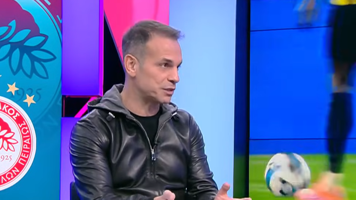 Ο Ντέμης Νικολαΐδης