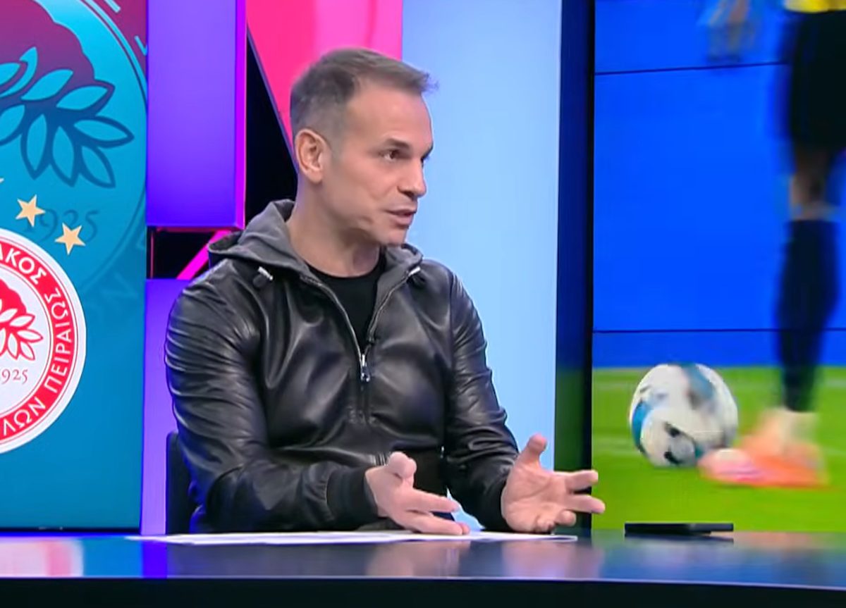 Ο Ντέμης Νικολαΐδης