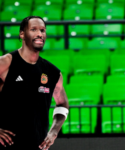 Ο Χέιζ Ντέιβις με τον Εργκίν Αταμάν