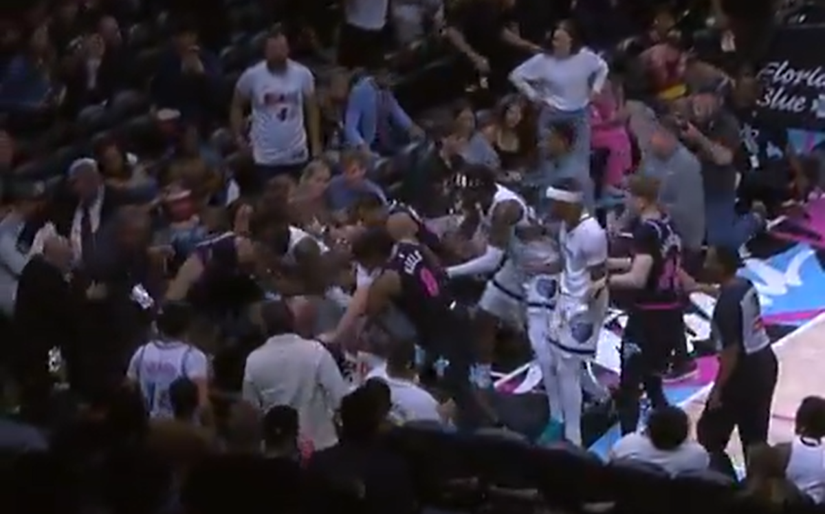 Η σύρραξη στο παιχνίδι Χιτ-Γκρίζλις