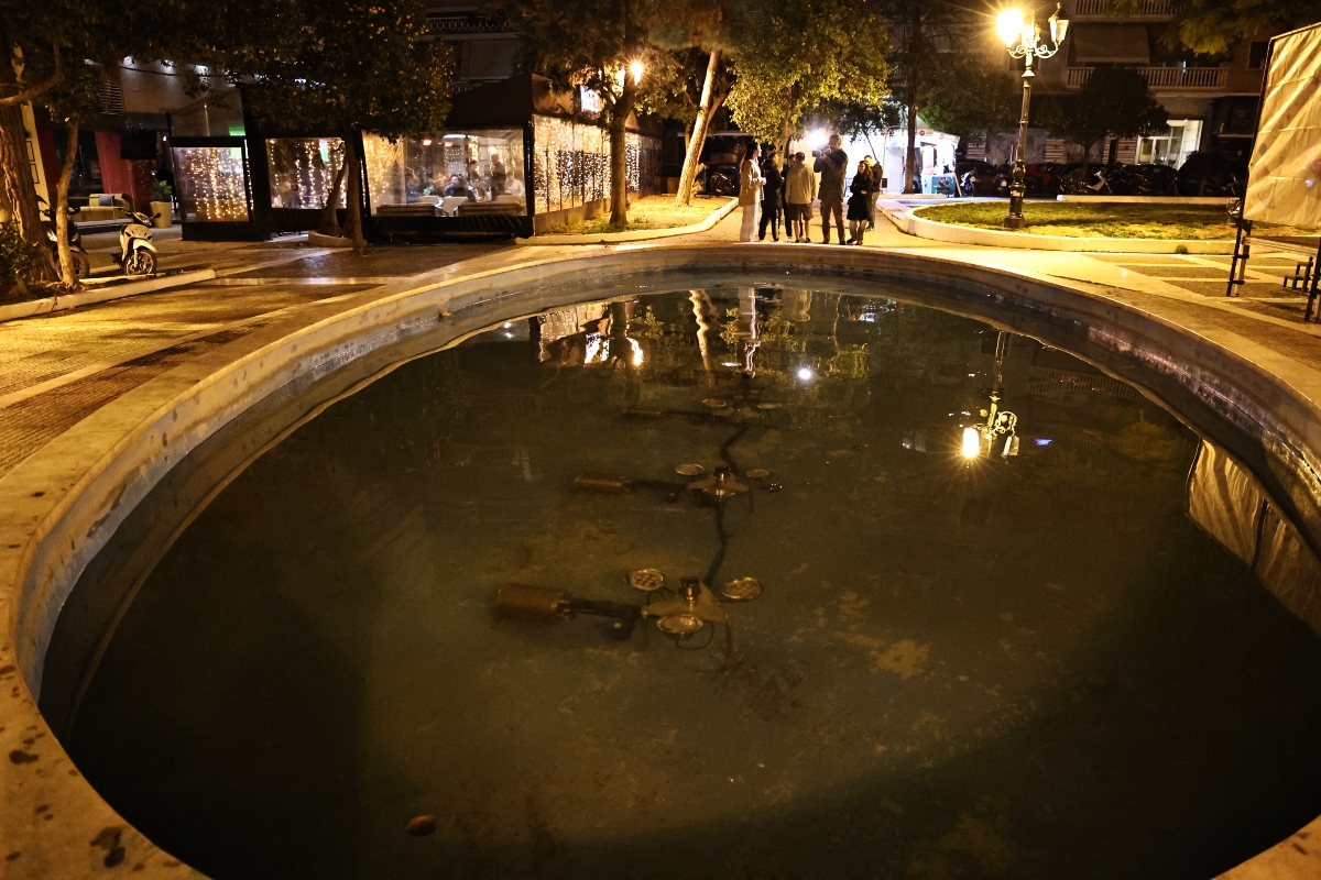 Το συντριβάνι στην Καλλιθεα