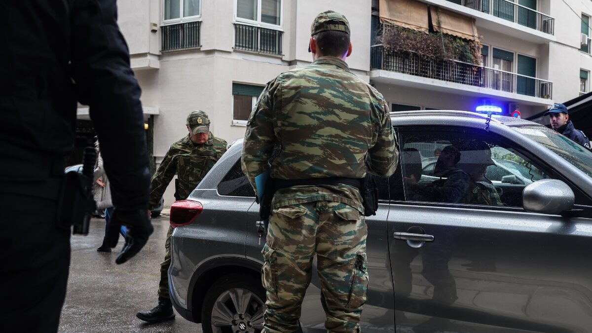 Η μεταγωγή του σμήναρχου