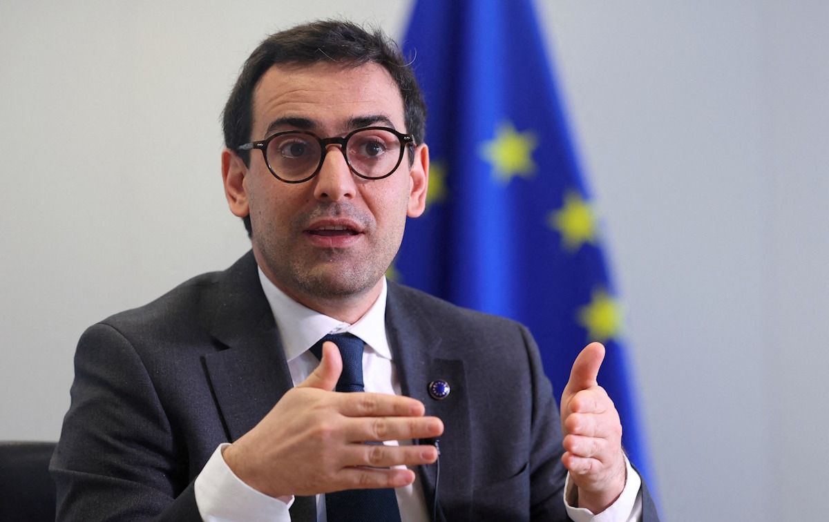 Ο Στεφάν Σεζουρνέ