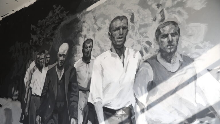 Τοιχογραφία για τους 200 της Καισαριανής στην Καλών Τεχνών