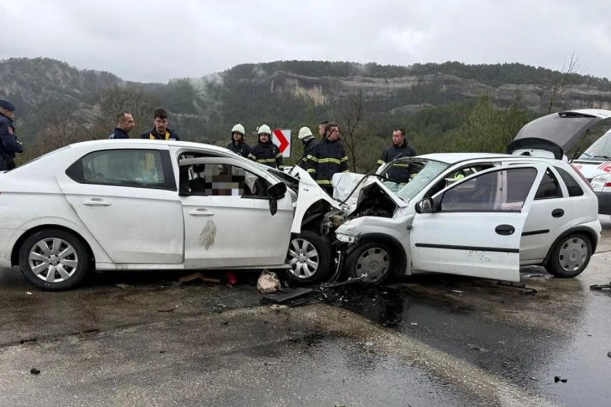 Διπλή τραγωδία στην Αττάλεια: Δύο πολύνεκρα τροχαία μέσα σε λίγη ώρα - 16 νεκροί και 30 τραυματίες