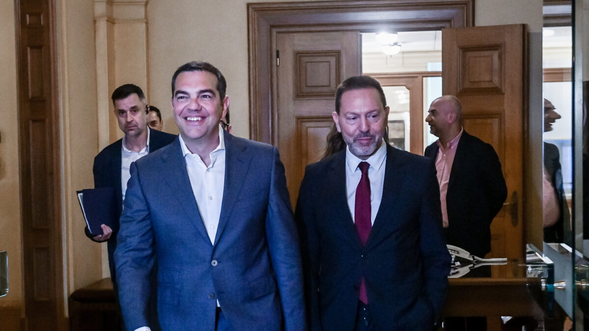 Τσίπρας και Στουρνάρας