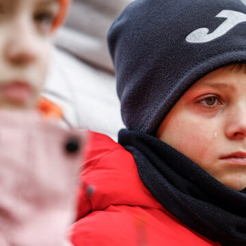 παιδί δακρύζει στο Ιρπίν