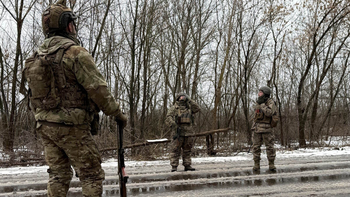 Ουκρανοί στρατιώτες σε περιπολία