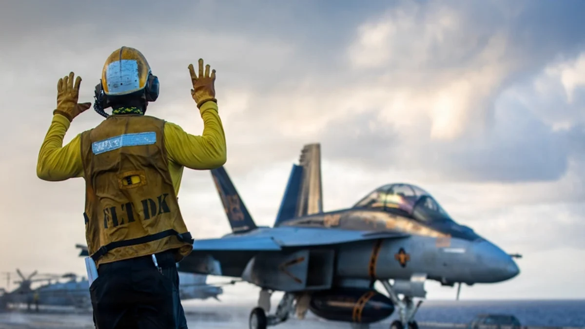 Μαχητικό αεροσκάφος F/A-18 στο αεροπλανοφόρο USS Gerald R. Ford