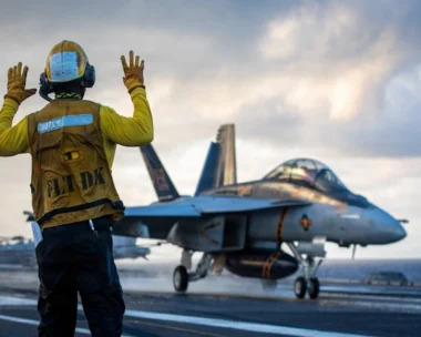 Μαχητικό αεροσκάφος F/A-18 στο αεροπλανοφόρο USS Gerald R. Ford