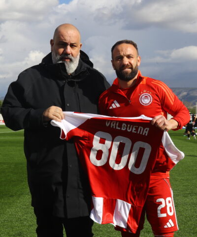 Ο Βαλμπουενά με τον Καραπαπά (ΜΑΡΚΟΣ ΧΟΥΖΟΥΡΗΣ