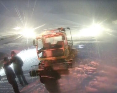 Έρευνες μέσα στα χιόνια στο Βελούχι για τον αγνοούμενο ορειβάτη