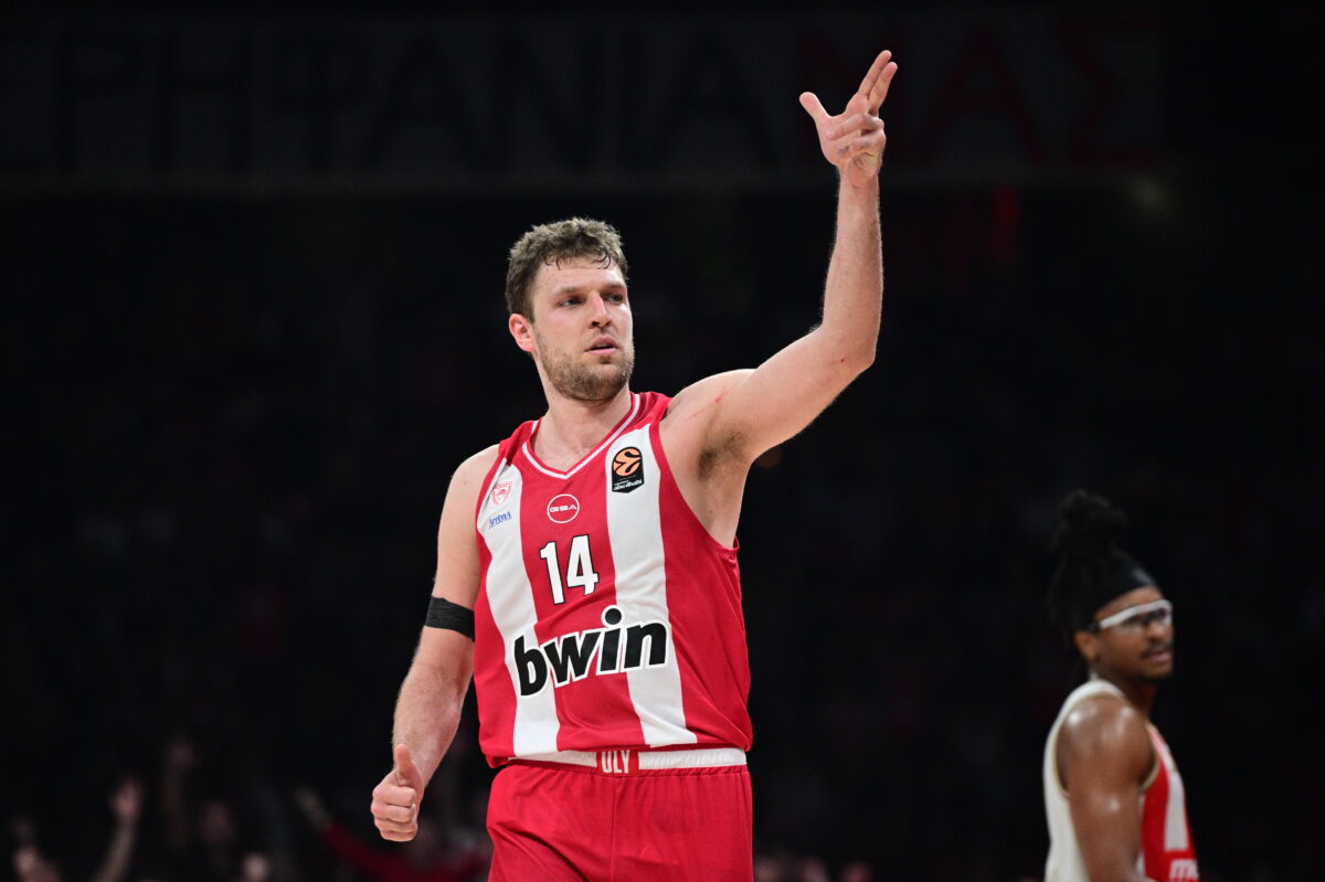 O Σάσα Βεζένκοφ